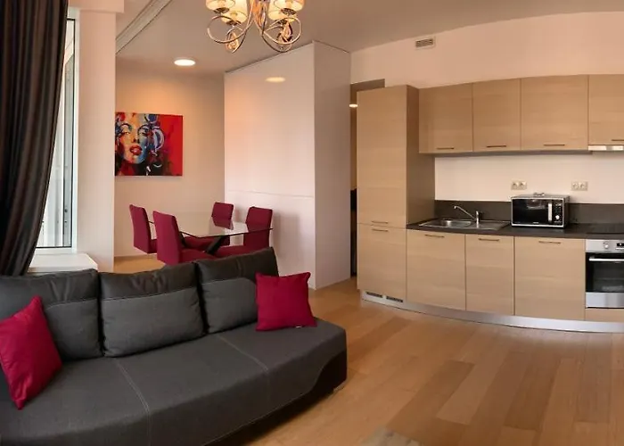 Apartments09 In New Building With Free Parking Panorama - Amazing View Close To Old Town شقة براتسيلافا